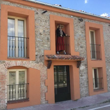 Casa Rural El Horno De La Aldegueela 토레카바예로스 외부 사진