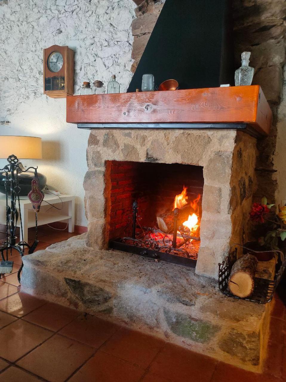 Casa Rural El Horno De La Aldegueela 토레카바예로스 외부 사진