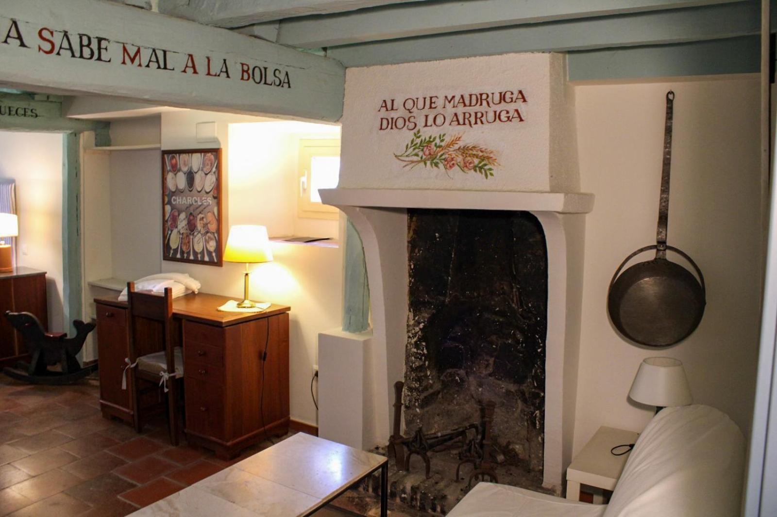 Casa Rural El Horno De La Aldegueela 토레카바예로스 외부 사진